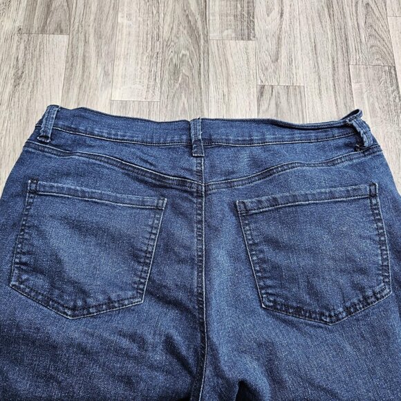 Gloria Vanderbilt Jeans Womens 14 Amanda All Around Slimming Denim Capri - Picture 3 of 12